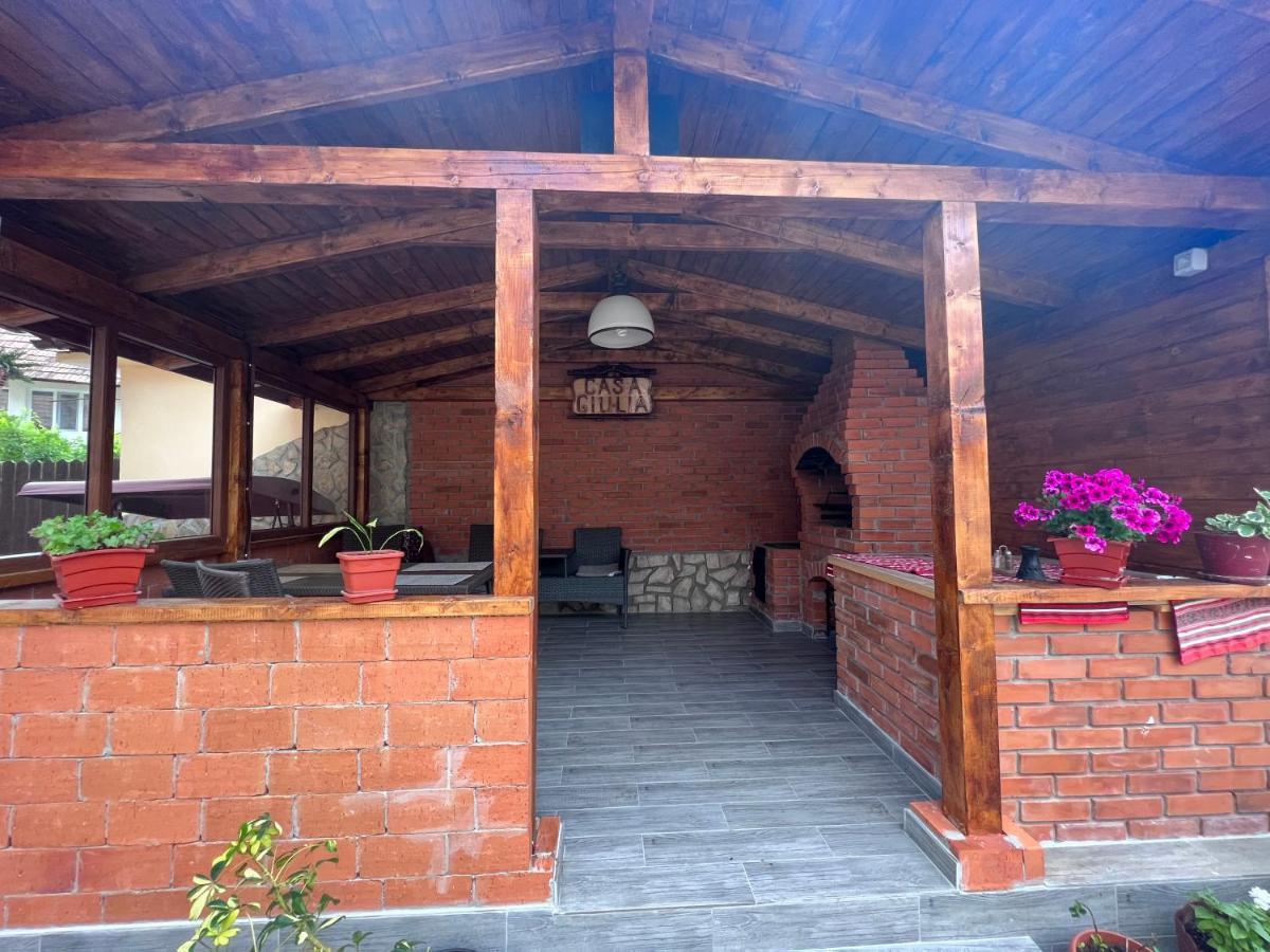 فندق Casa Flori Călimăneşti المظهر الخارجي الصورة