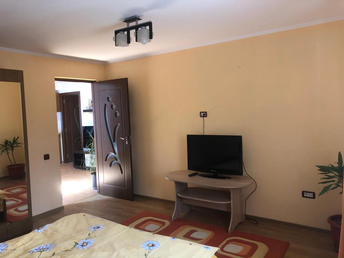 فندق Casa Flori Călimăneşti المظهر الخارجي الصورة